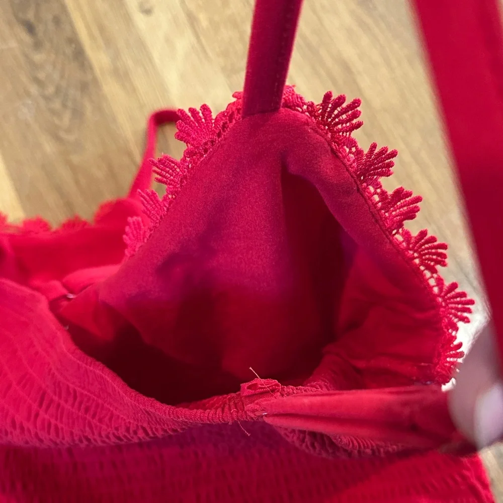 *last chance* No Boundaries | Women. Red Lace Cropped Tank Top - Picture 10 of 13